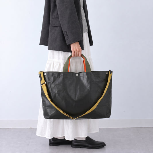 BASIC TOTE M