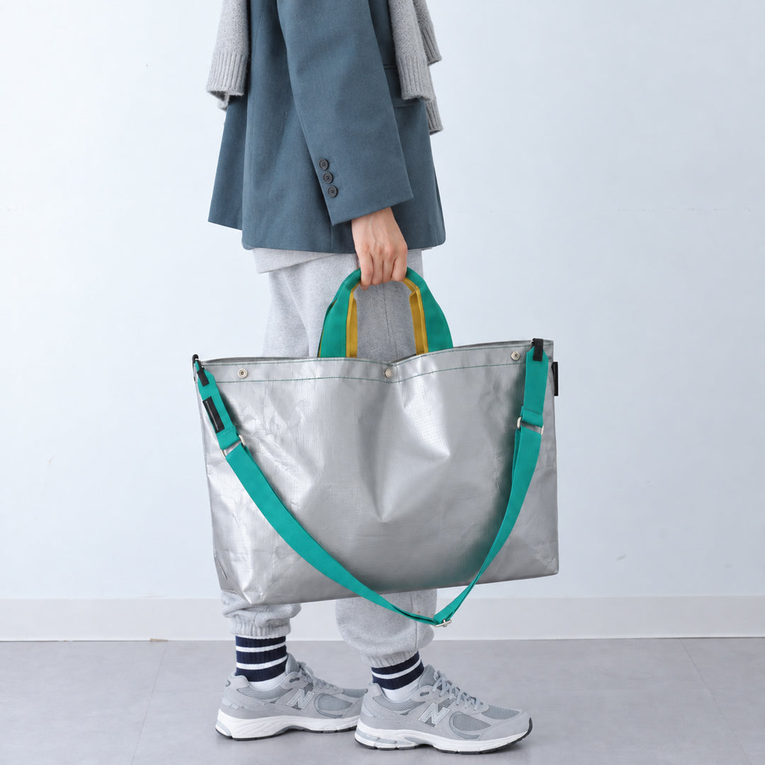 BASIC TOTE M