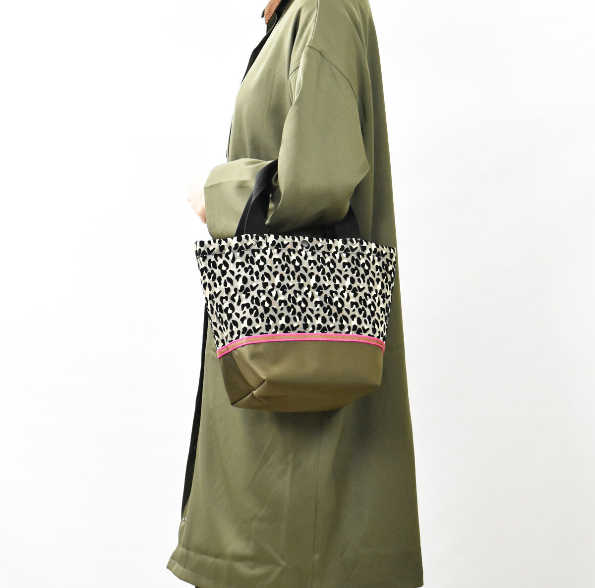 SAFARI LINE TOTE