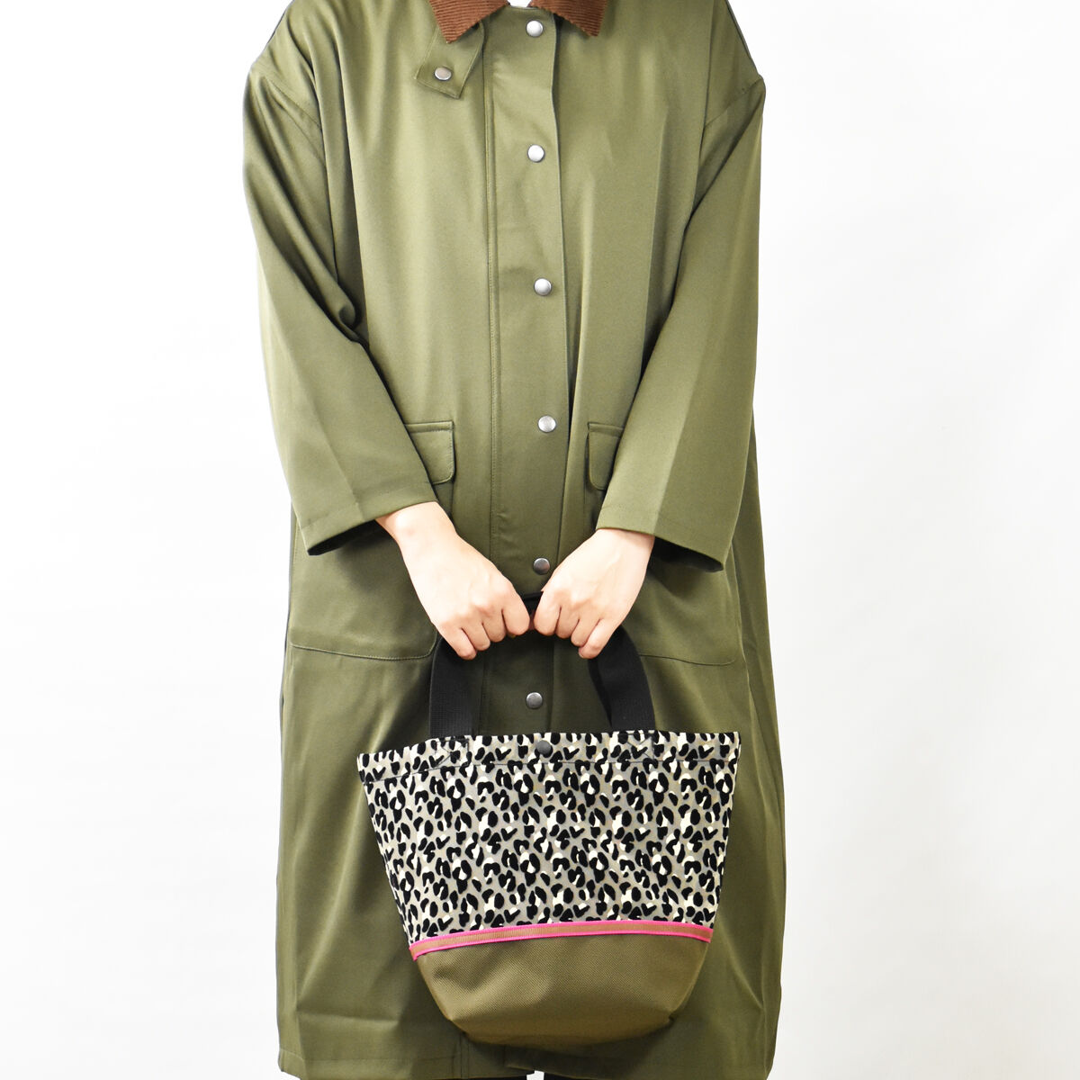 SAFARI LINE TOTE